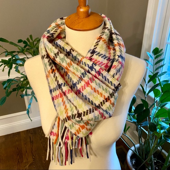 Coach Scarf - Picture 1 of 5